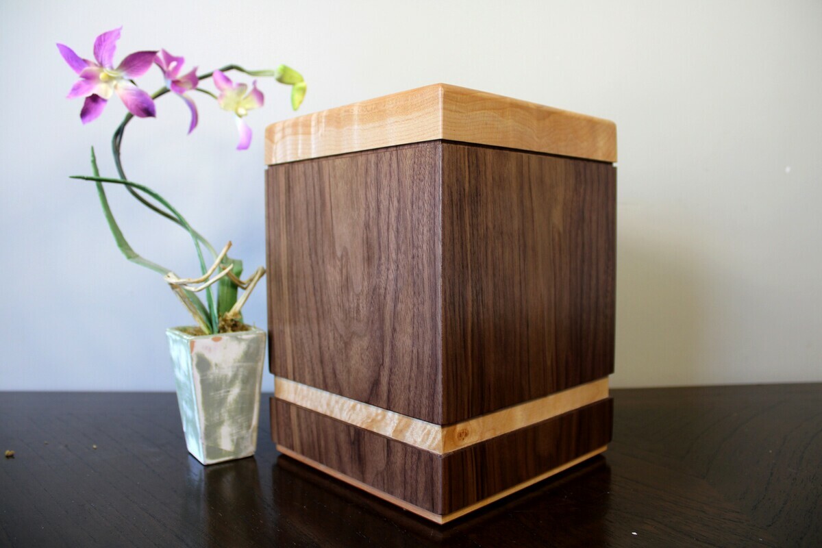 Black Walnut & Quilted Maple